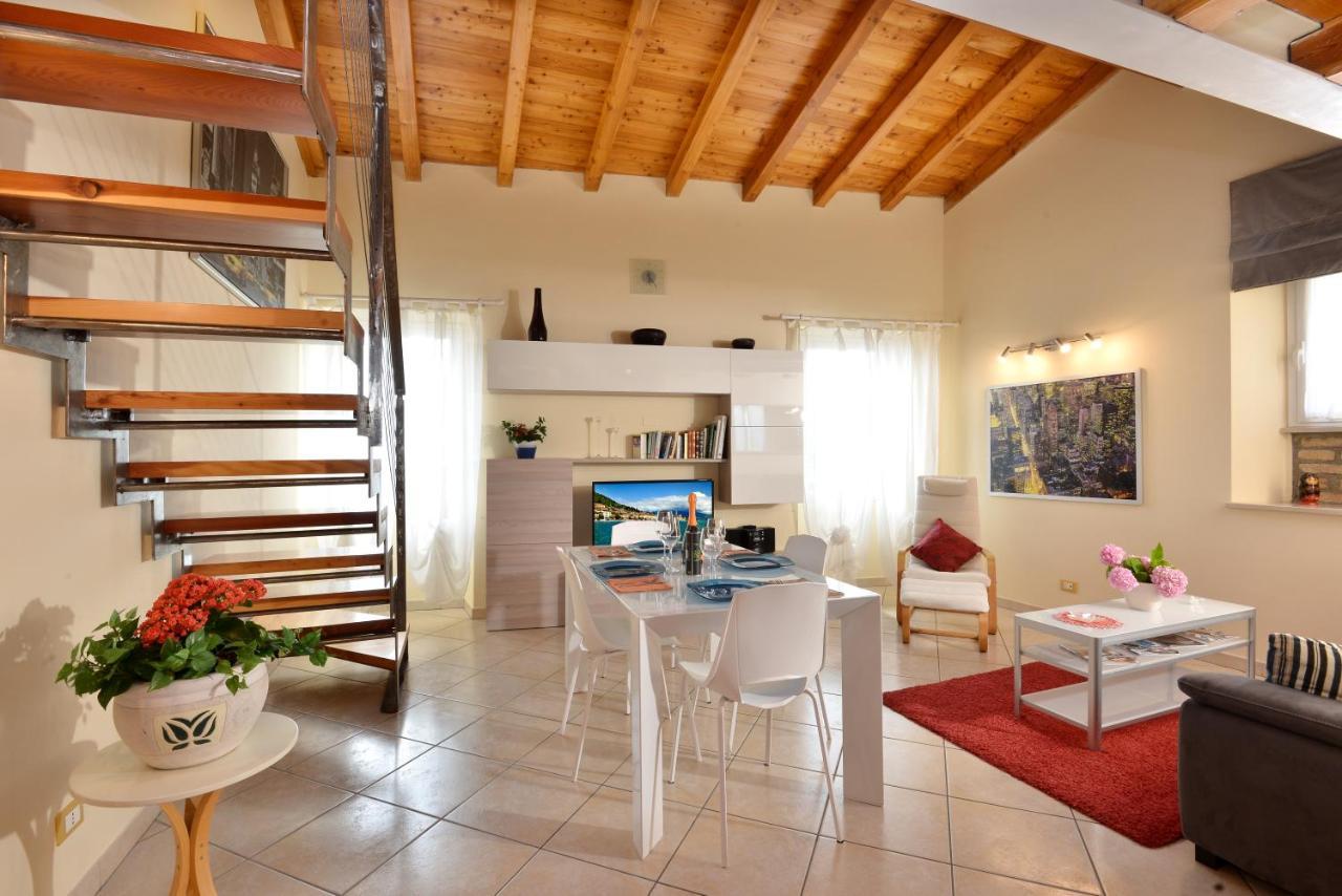 Antiche Rive Holidays Apartments Salò Buitenkant foto