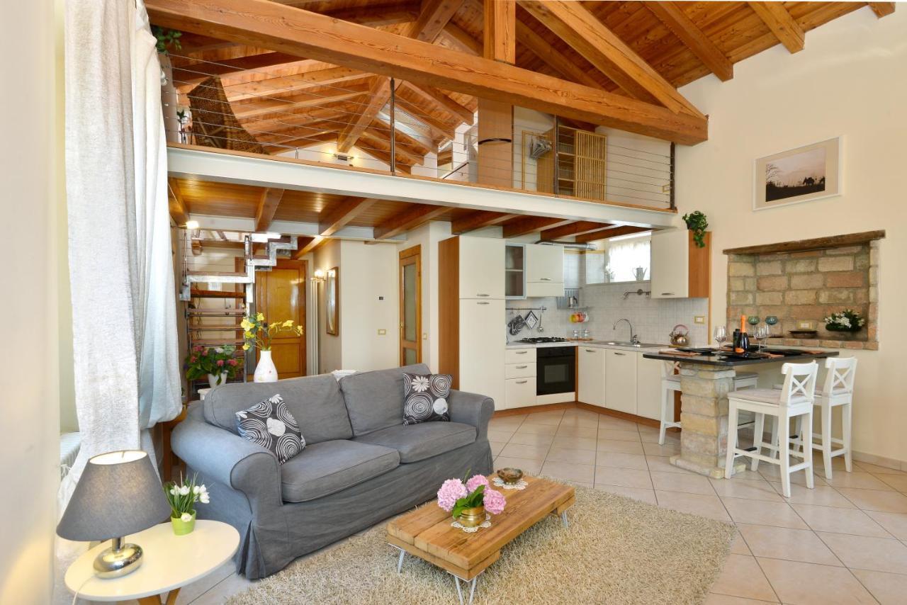 Antiche Rive Holidays Apartments Salò Buitenkant foto