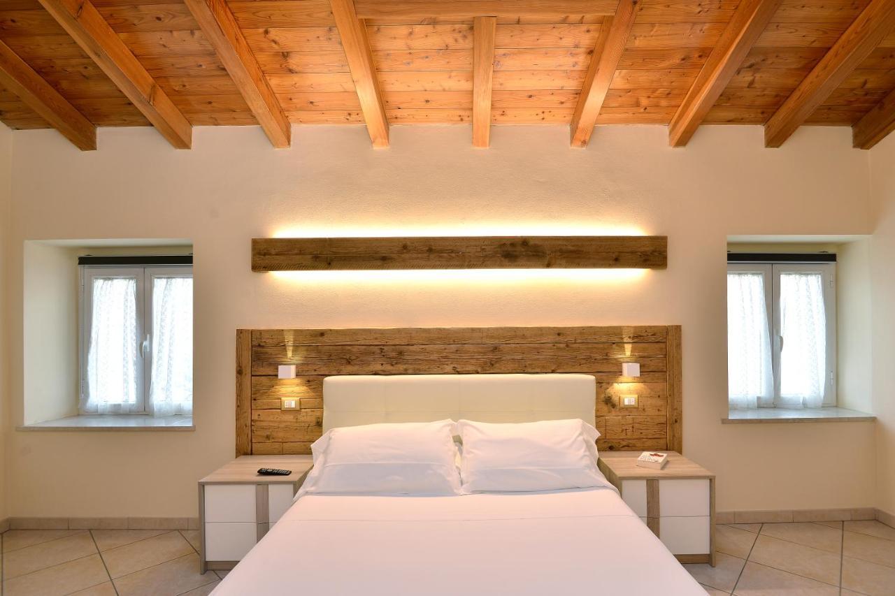 Antiche Rive Holidays Apartments Salò Buitenkant foto