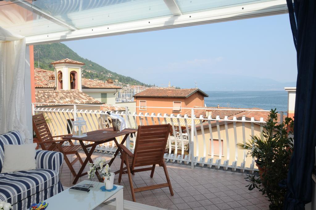 Antiche Rive Holidays Apartments Salò Kamer foto