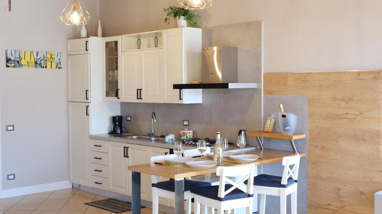 Antiche Rive Holidays Apartments Salò Buitenkant foto