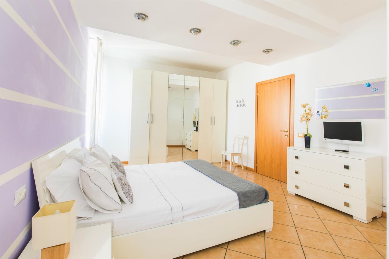 Antiche Rive Holidays Apartments Salò Buitenkant foto